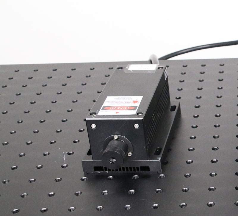 1342nm 1000mw~1500mw IR Láser DPSS Invisible laser source with power supply